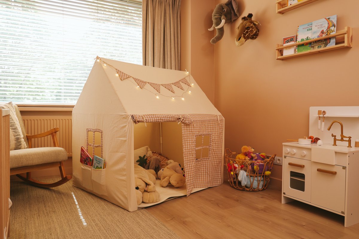 NOVOB® Speeltent - Kinder tent Jongens & Meisjes - Speelhuis voor Binnen - Kinderspeelgoed 3 t/m 8 jaar- Incl. Zachte Mat met Verlichting, 2 Vlaggetjes & Opbergvakken - Beige/Bruin — afbeelding 16