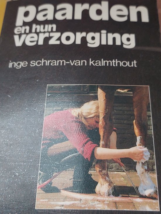 Paarden en hun verzorging - cover
