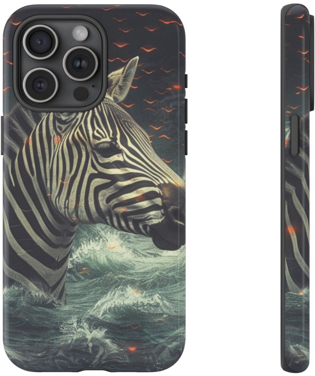 Zebra in Water met Gloeiende Vonken – Telefoonhoesje Geschikt voor iPhone 15 Pro Max