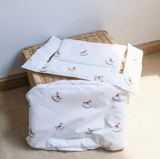 Stoelverkleiner hobbelpaard - kussenset hobbelpaard wit - stoelverkleiner voor stokke tripp trapp - kinderstoel verkleiner - stoel kussen van Merkloos — afbeelding 4