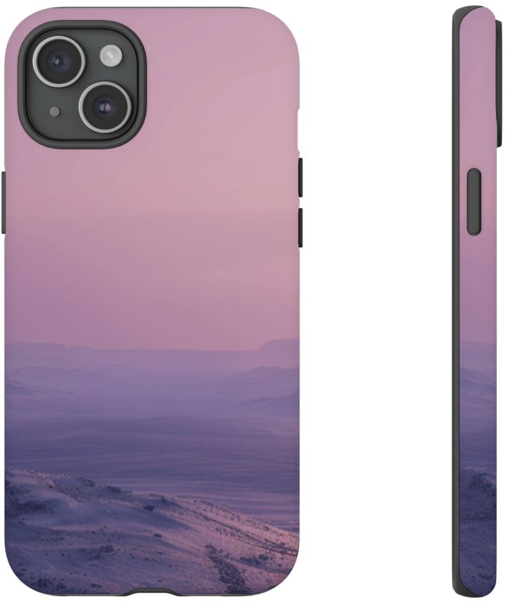 Buitenaards Landschap met Twee Zonnen – Telefoonhoesje Geschikt voor iPhone 15 Plus