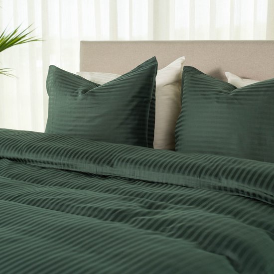 Kayori Elin Dekbedovertrek Katoensatijn - 200x200-220 cm +2 slopen - Tweepersoons - Donkergroen