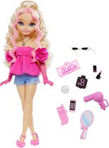 Bol.com Barbie Dream Besties Malibu - Barbiepop aanbieding