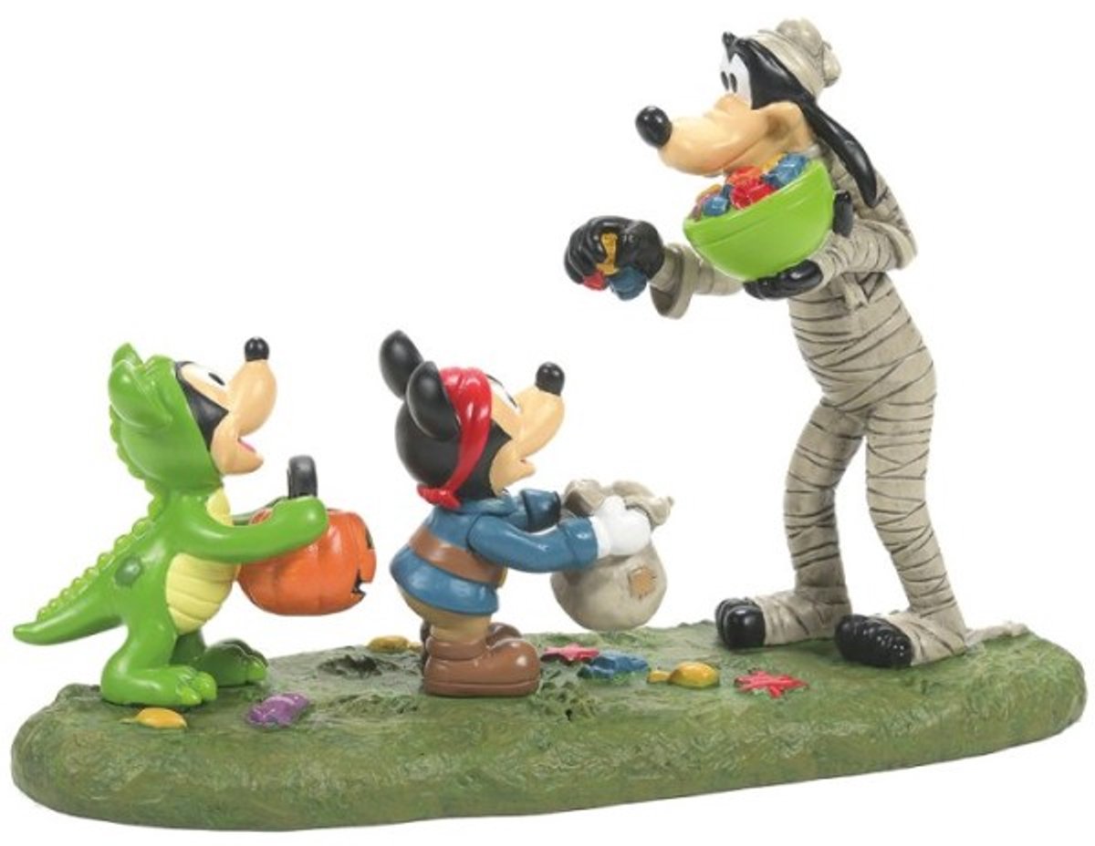 Disney Department - Halloween Treats From Goofy