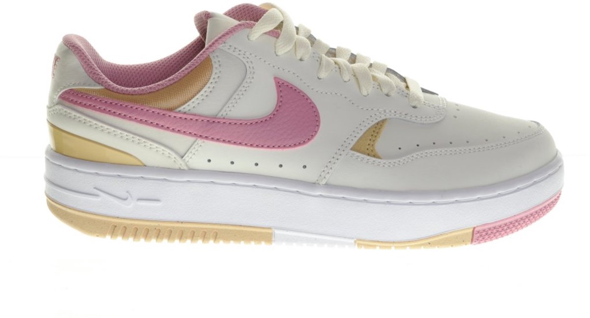 Nike Gamma Force Soft Pearl/Elemental Beige