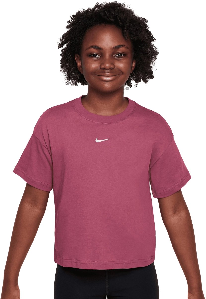 Nike sportswear kids shirt in de kleur . Roze