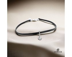 Leerella Chique Choker Necklace Zilverkleur met Strass Hangertje 31+5cm Verstelbaar