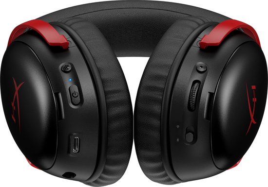Zwarte gaming headset met rode accenten en HyperX logo.