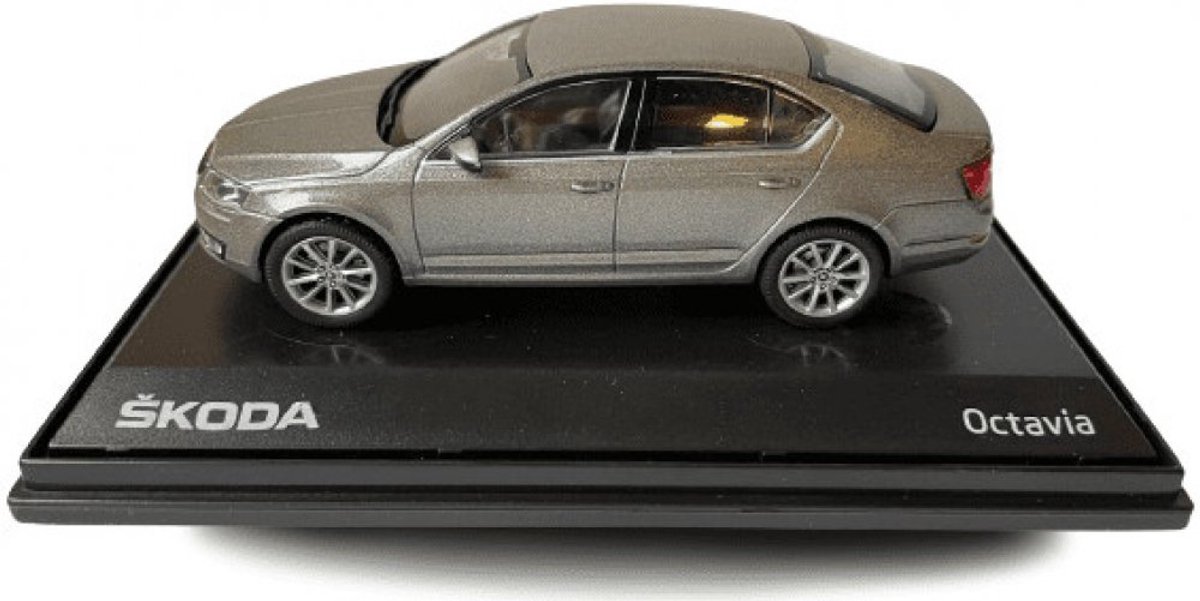 Abrex - Skoda Octavia III - 2012 - 1:43