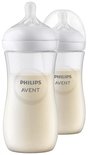 Deux biberons Philips Avent Natural Response de 330ml, remplis de lait.