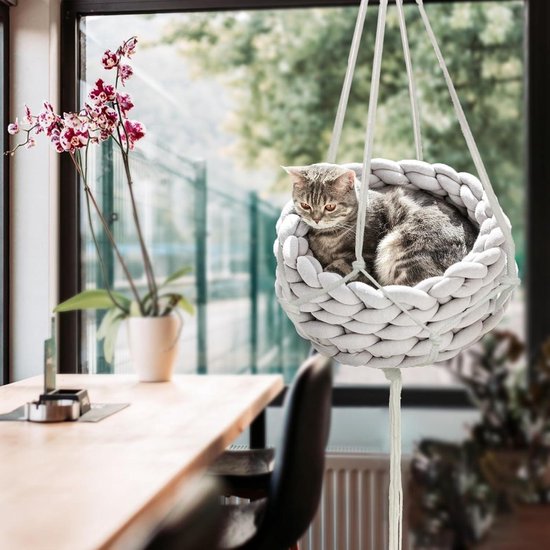 Onze Delta - Besproei jij je tuin weleens met kraanwater 🚰? Jaarlijks