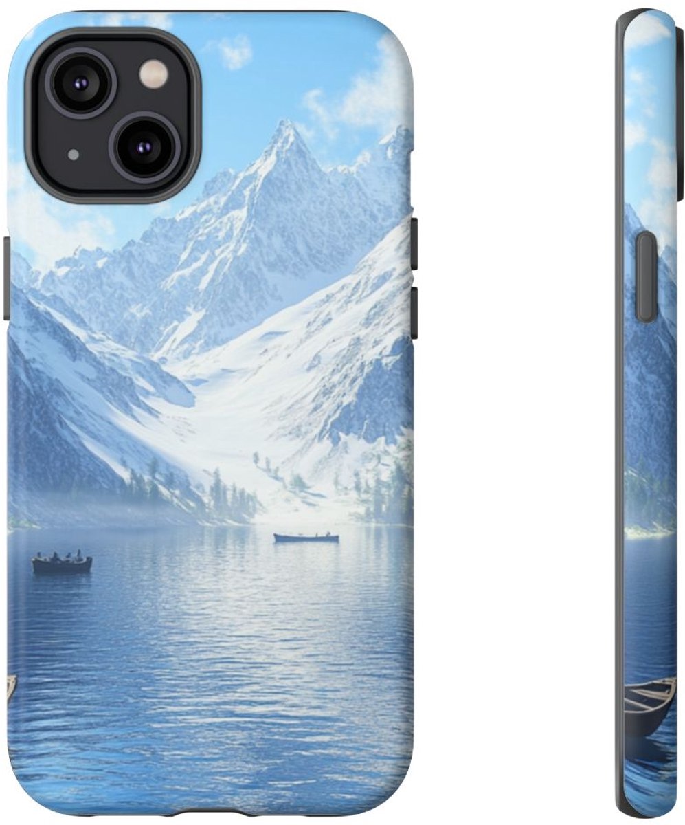 Sereen Bergmeer met Roeiboten – Telefoonhoesje Geschikt voor iPhone 14 Plus