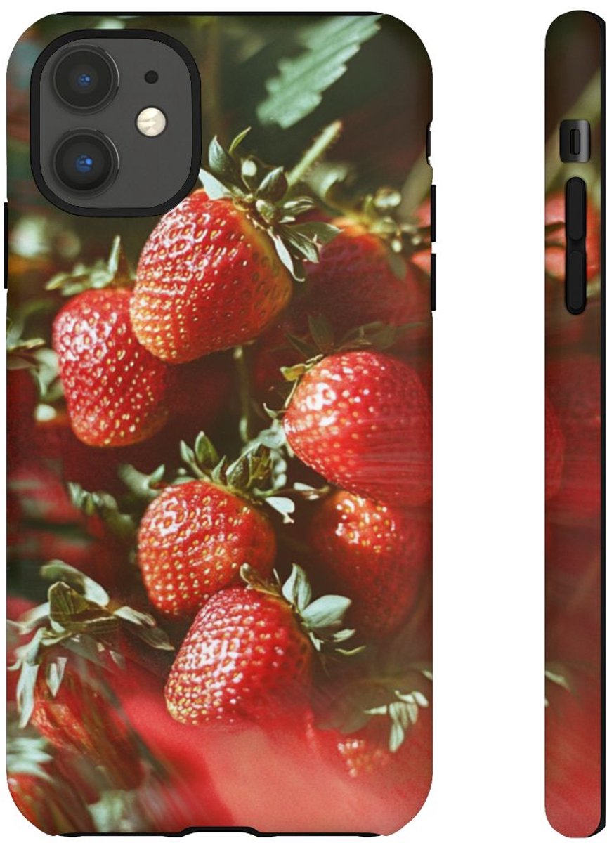 Sappige Rode Aardbeien van Dichtbij – Telefoonhoesje Geschikt voor iPhone 11