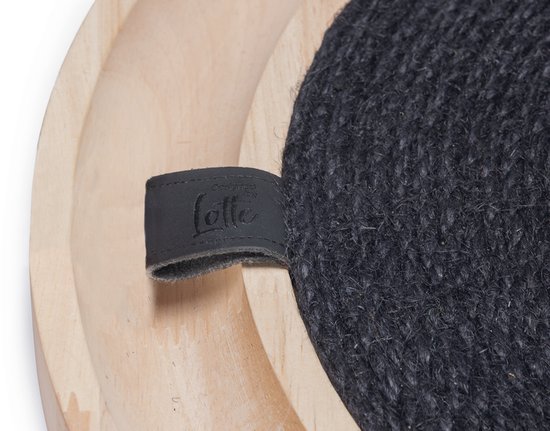 Designed by Lotte Krabspeelgoed Idah - Kattenspeelgoed - Hout - Zwart/Bruin - 39,5x39,5x29 cm