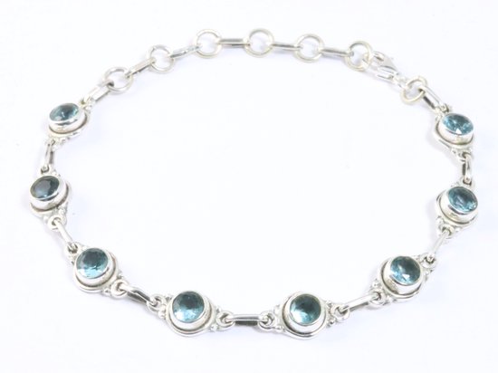 Bracelet en argent fin avec topaze bleue