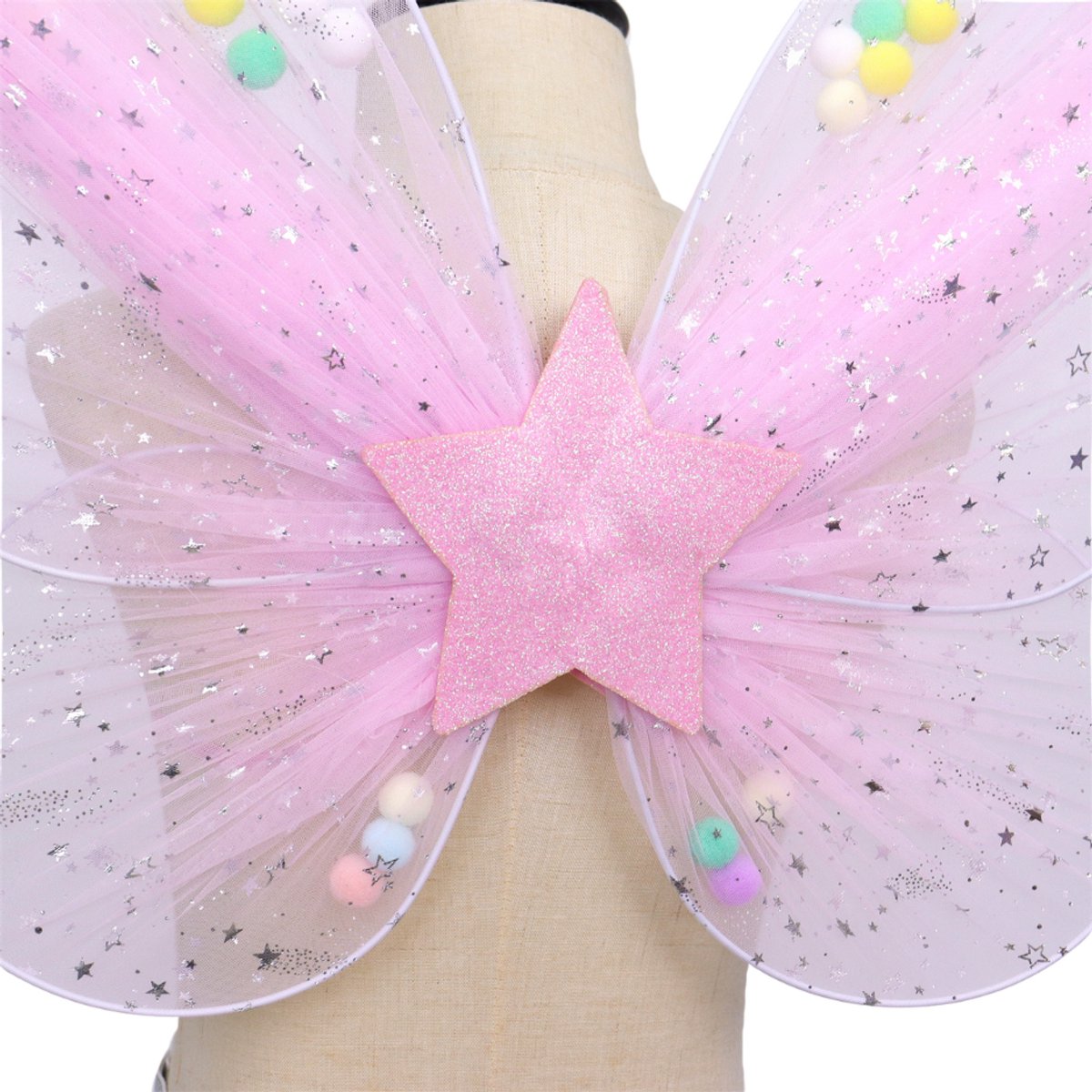 Joya Kids® Tuin Vlinder Fee Verkleedset voor Meisjes | Fëen Tutu verkleedkleding | Prinsessencape | Cape Set | Unicorn | Meisje Verkleedset | Carnvalskleding Halloween Meisjes | Met Haarband, Staf, Vleugels en Tutu | Licht Roze — afbeelding 3