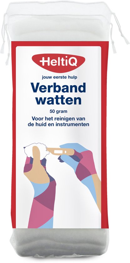 Verbandwatten van 50 gram in een zakje met Heltiq-logo. De verpakking toont handen die verbandwatten gebruiken om iets schoon te maken.