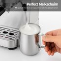 Zilverkleurige espressomachine met 'Perfect Melkschuim' tekst en stoompijpje.
