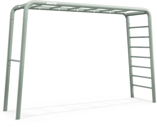 Groen BERG PlayBase Large speeltoestel met rekstok en ladder, geïsoleerd op witte achtergrond.