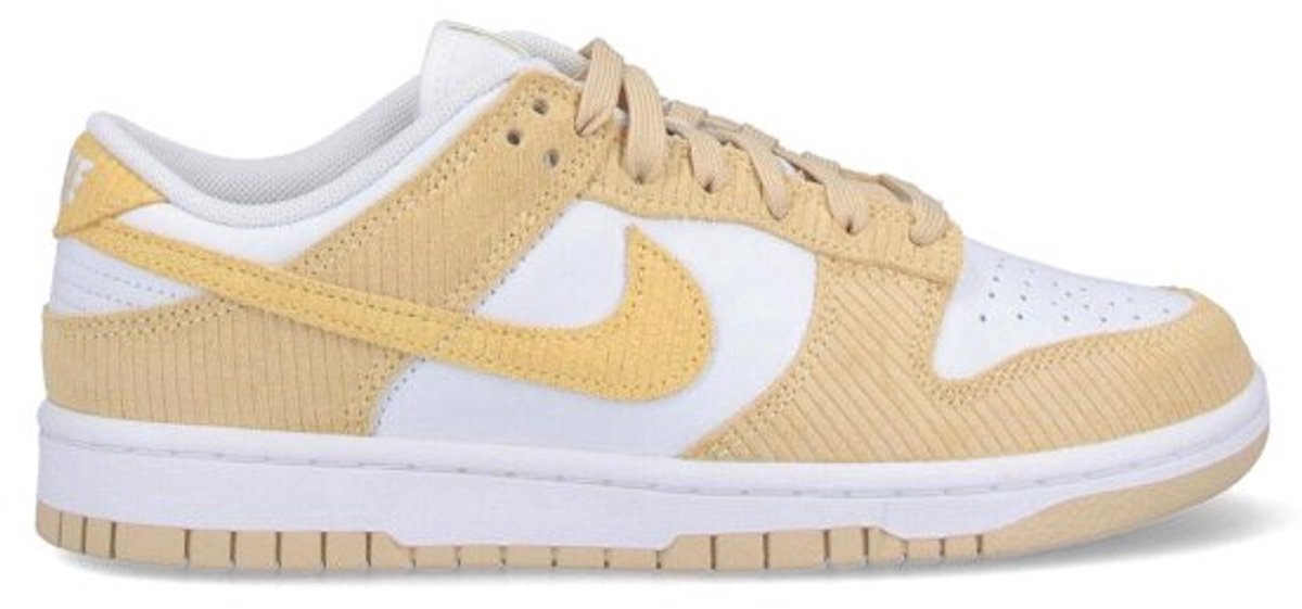 Nike Dunk Low W- Sneakers Dames Geel