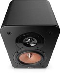 Zwarte Teufel boekenplankspeaker met koperkleurige woofer en tweeter.
