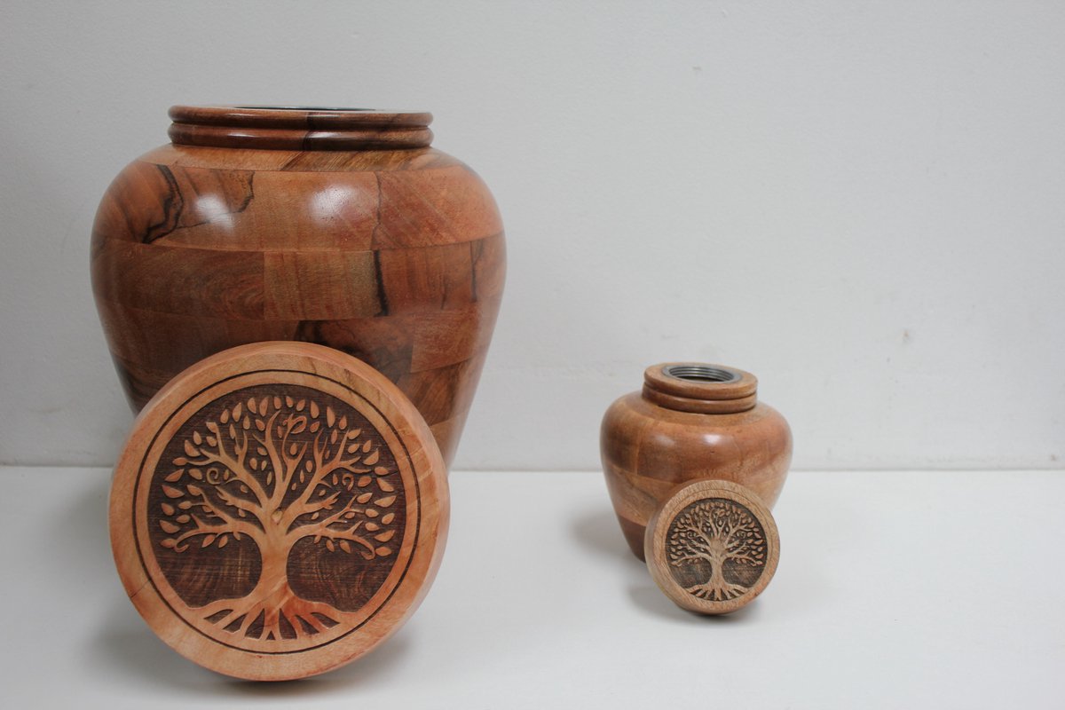 Mangohouten urn de Lyzing-2