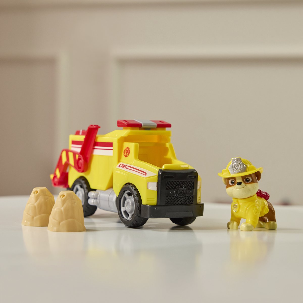 PAW Patrol - Brandweerredding - Rubble's kiepwagen - speelgoedauto met speelfiguur — afbeelding 3