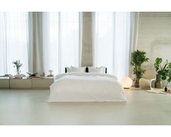 Kayori Saya Dekbedovertrek Katoensatijn - 260x200-220 +2 slopen - Lits-jumeaux - Biologisch Katoen - Wit