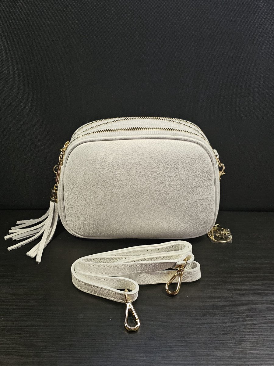 Pia Sassi tas wit
