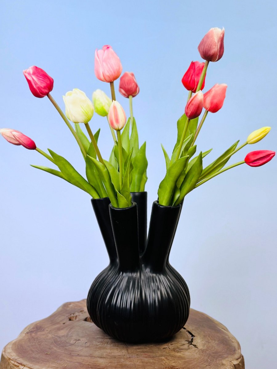 Kunstboeket "Tulpen uit Amsterdam" (14 stuks) - incl. zwarte vaas | 45cm | Prachtig en gedetailleerd tulpen boeket | Perfect voor elk interieur