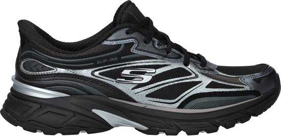Zwarte Skechers sneaker met zilverkleurige accenten en logo. 'Slip-ins' opdruk.