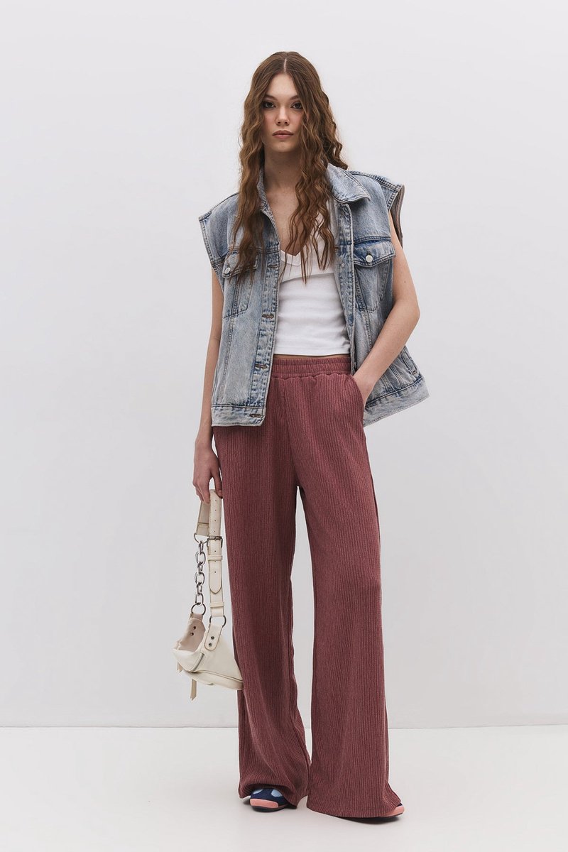 Pantalon décontracté texturé