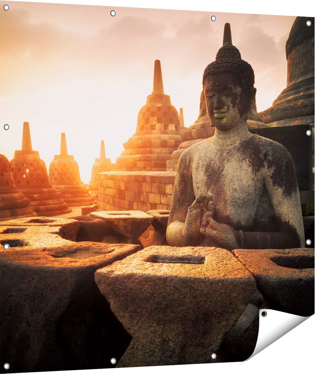 Gards Tuinposter Boeddha Beeld in een Tempel - 110x110 cm - Tuindoek - Tuindecoratie - Wanddecoratie buiten - Tuinschilderij Multikleur