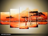 Schilderij -  Afrika - Oranje, Rood - 150x70cm 5Luik - GroepArt - Handgeschilderd Schilderij - Canvas Schilderij - Wanddecoratie - Woonkamer - Slaapkamer - Geschilderd Door Onze Kunstenaars 2000+Collectie Maatwerk Mogelijk