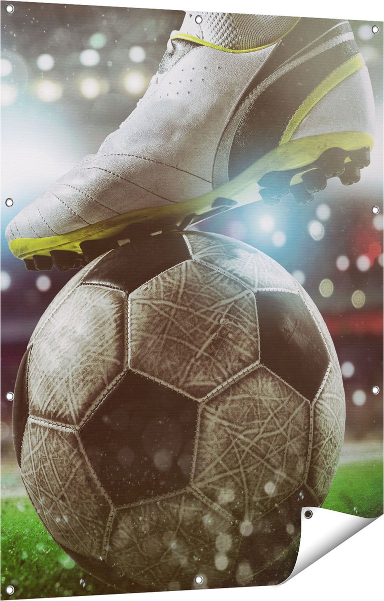Gards Tuinposter Voetbal Aftrap met de Bal in het Stadion - 90x120 cm - Tuindoek - Tuindecoratie - Wanddecoratie buiten - Tuinschilderij Multikleur