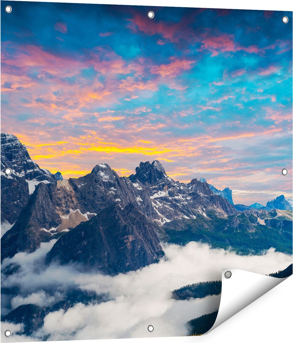 Gards Tuinposter Bergen Landschap met Wolken in Itali� - 80x80 cm - Tuindoek - Tuindecoratie - Wanddecoratie buiten - Tuinschilderij Multikleur