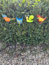Kunststof ''tropische vogels, groene slak en blauwe uil" op metalen stekers - Set van 4 stuks - Multi-colour - hoogte 55x10x13cm - Tuindecoratie - Tuinstekers - Tuinaccessoires