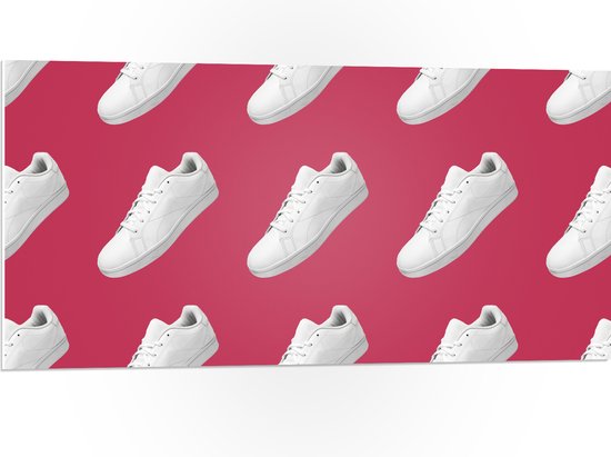 PVC Schuimplaat- Patroon van Witte Sneakers tegen Roze Achtergrond - 100x50 cm Foto op PVC Schuimplaat