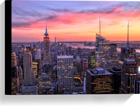 WallClassics - Canvas - Uitzicht over de Stad New York bij Zonsopkomst - 40x30 cm Foto op Canvas Schilderij (Wanddecoratie op Canvas)