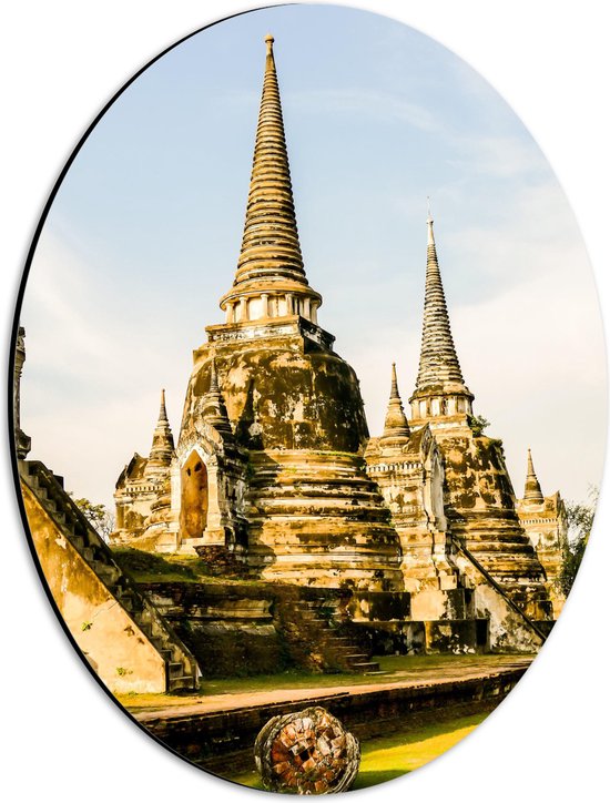 Dibond Ovaal - Prachtige Puntige Wat Phra Si Sanphet Tempels in Ayutthaya, Thailand - 30x40 cm Foto op Ovaal (Met Ophangsysteem)