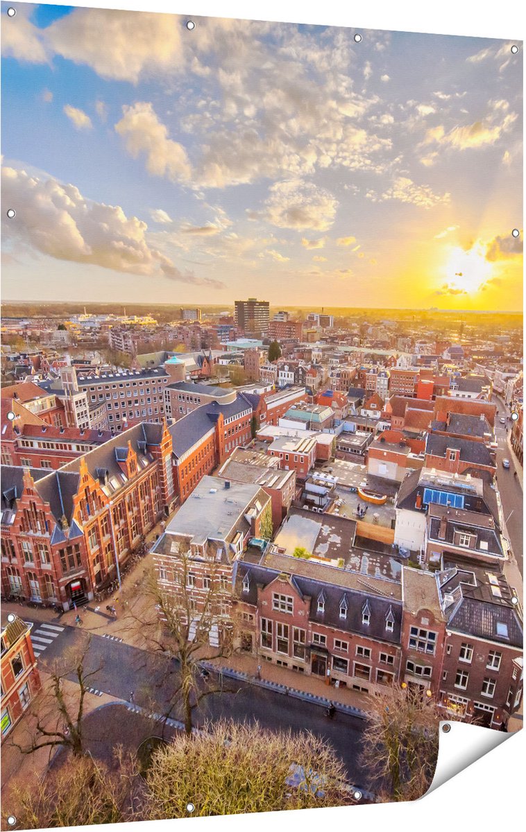 Gards Tuinposter Groningen Stad bij Zonsondergang - 120x160 cm - Tuindoek - Tuindecoratie - Wanddecoratie buiten - Tuinschilderij Multikleur