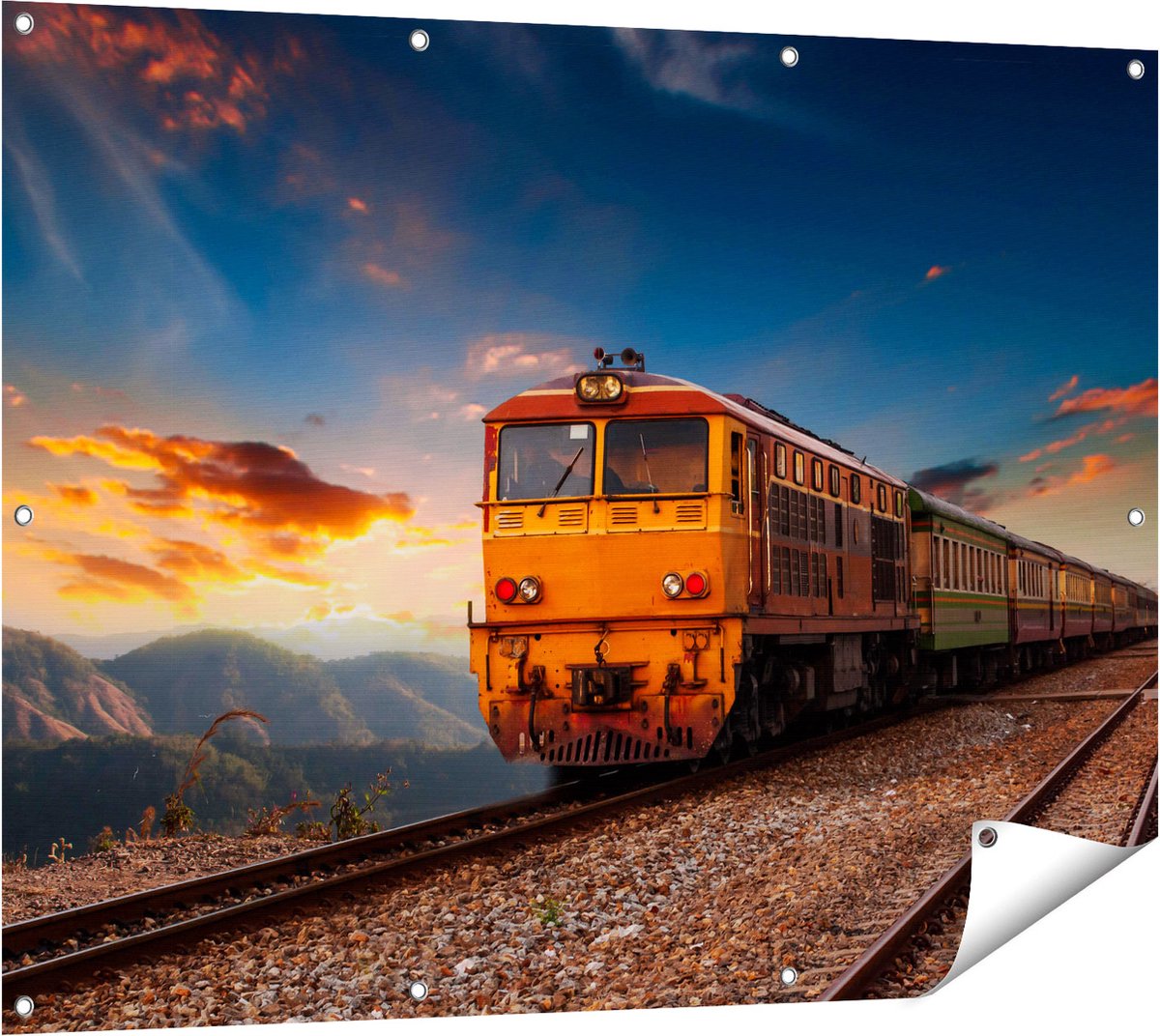 Gards Tuinposter Trein tussen de Bergen in Thailand - 120x90 cm - Tuindoek - Tuindecoratie - Wanddecoratie buiten - Tuinschilderij Multikleur