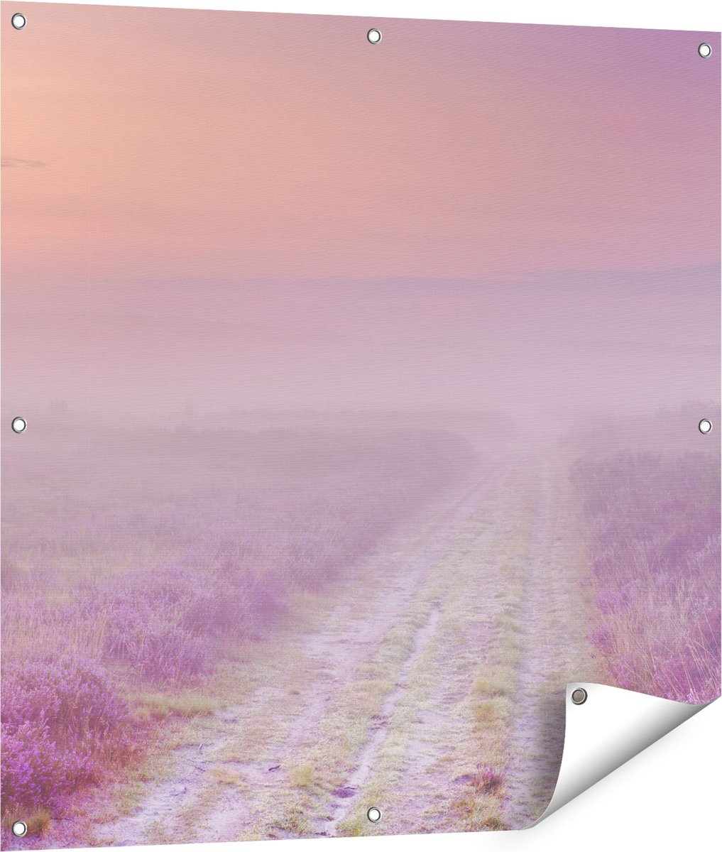 Gards Tuinposter Pad in de Weide tijdens de Mist - 90x90 cm - Tuindoek - Tuindecoratie - Wanddecoratie buiten - Tuinschilderij Multikleur