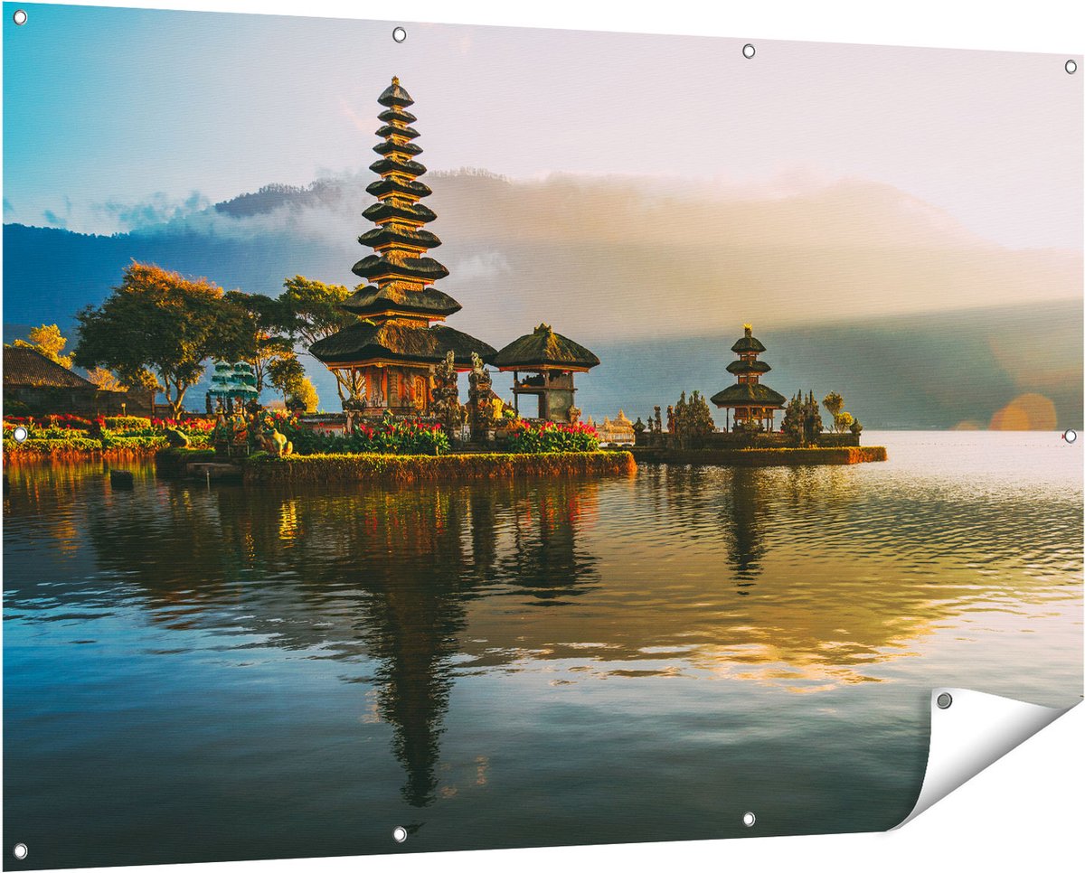 Gards Tuinposter Pura Tempel in Bali op het Meer Beratan - 150x100 cm - Tuindoek - Tuindecoratie - Wanddecoratie buiten - Tuinschilderij Multikleur