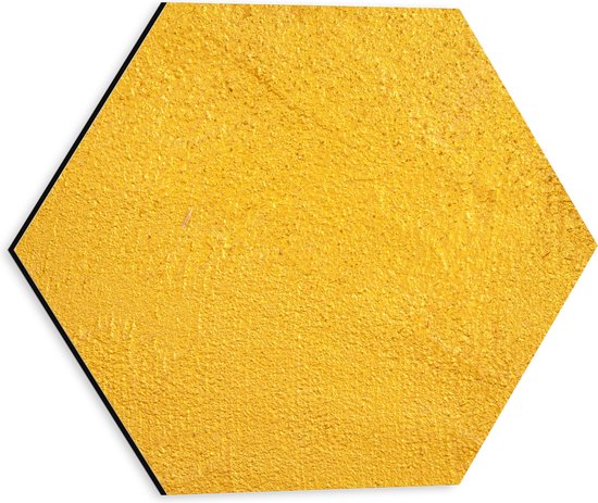 Dibond Hexagon - Bobbel Textuur op Gele Muur - 30x26.1 cm Foto op Hexagon (Met Ophangsysteem)