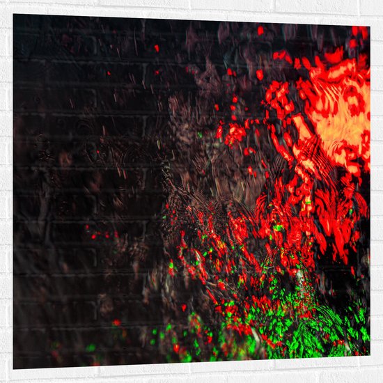 Muursticker - Foto van Rood en Groen Licht achter Glazen Wand - 100x100 cm Foto op Muursticker