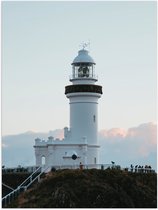 Poster (Mat) - Witte Vuurtoren op Berg - 30x40 cm Foto op Posterpapier met een Matte look