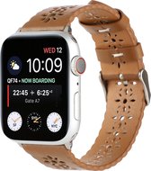 Strap-it Leren band met patroon - Geschikt voor Apple Watch bandje - Series 1/2/3/4/5/6/7/8/9/SE/Ultra (2) - Bruin - Luxe band leer uitgesneden patroon - iWatch bandje maat: 42 mm 44 mm 45 mm 49 mm