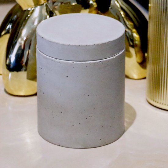 Urn van beton, Inhoud is 0,14 Liter, crematie urn, urn voor hond of kat. Bewaar wat as van je lieverd.
