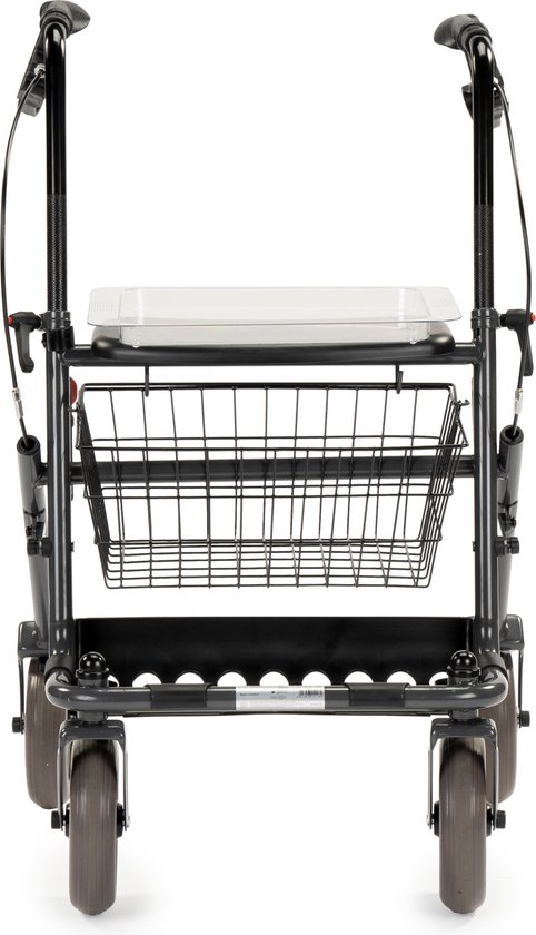 Vooraanzicht van een grijze rollator met mandje en dienblad.